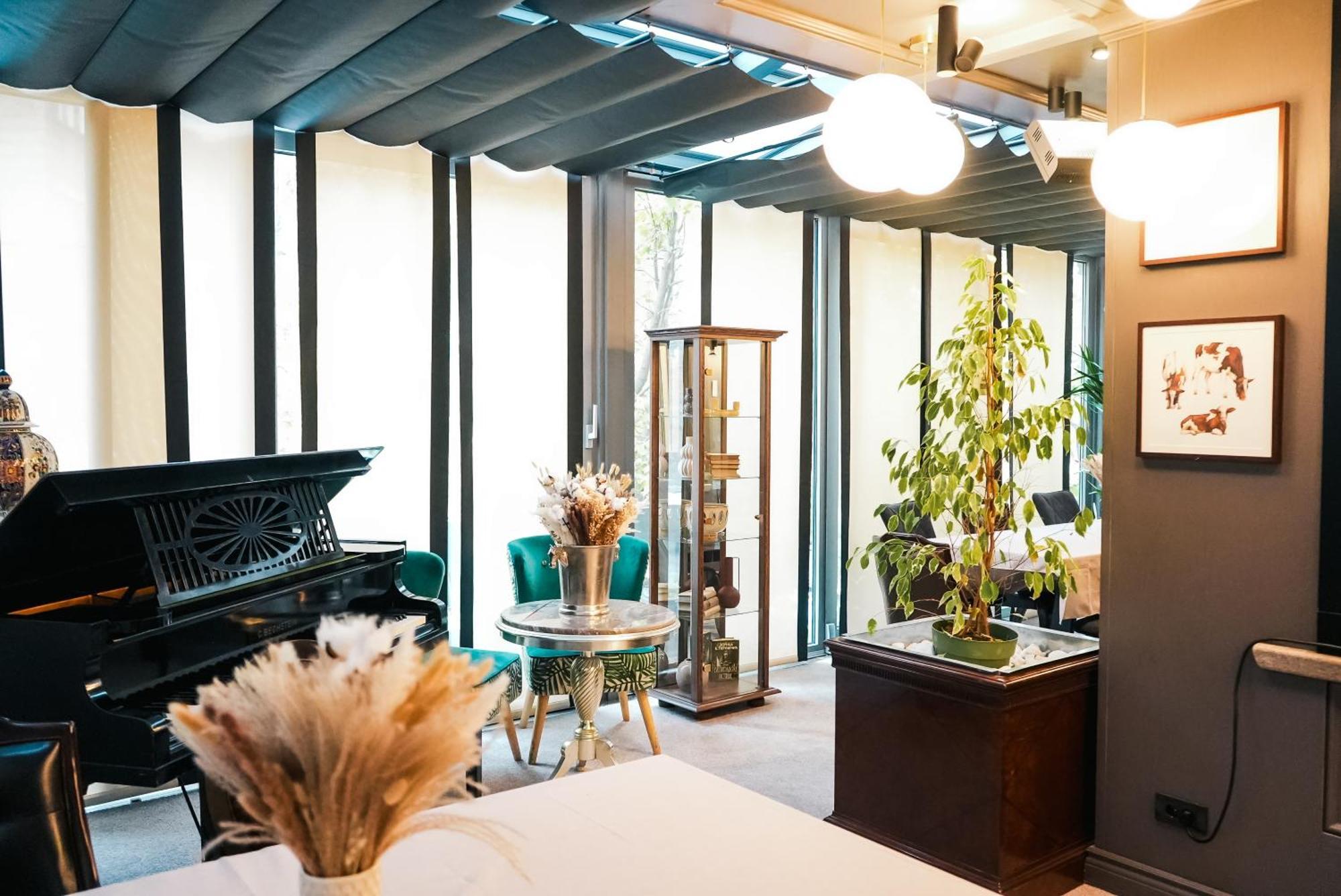 Eclat Luxury Hotel Belgrado Buitenkant foto