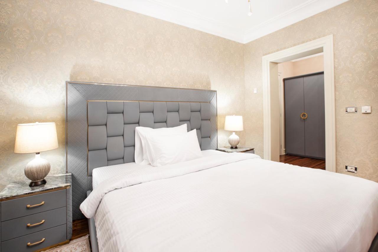 Eclat Luxury Hotel Belgrado Buitenkant foto